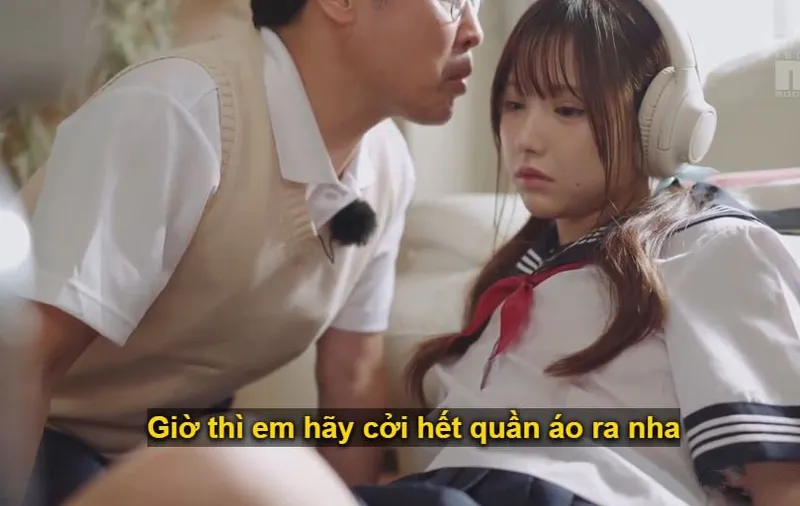 Gã nhà sát bên giả làm thầy giáo thôi miên em học sinh nữ để giở trò đồi bại